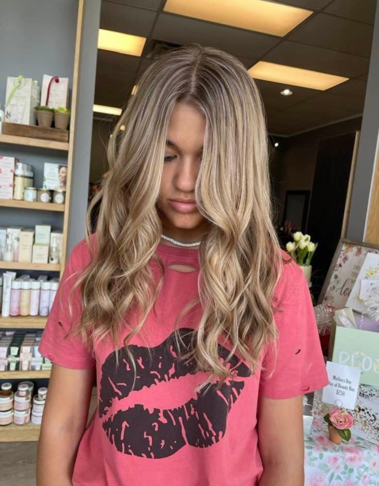 Brunette hair style for girls