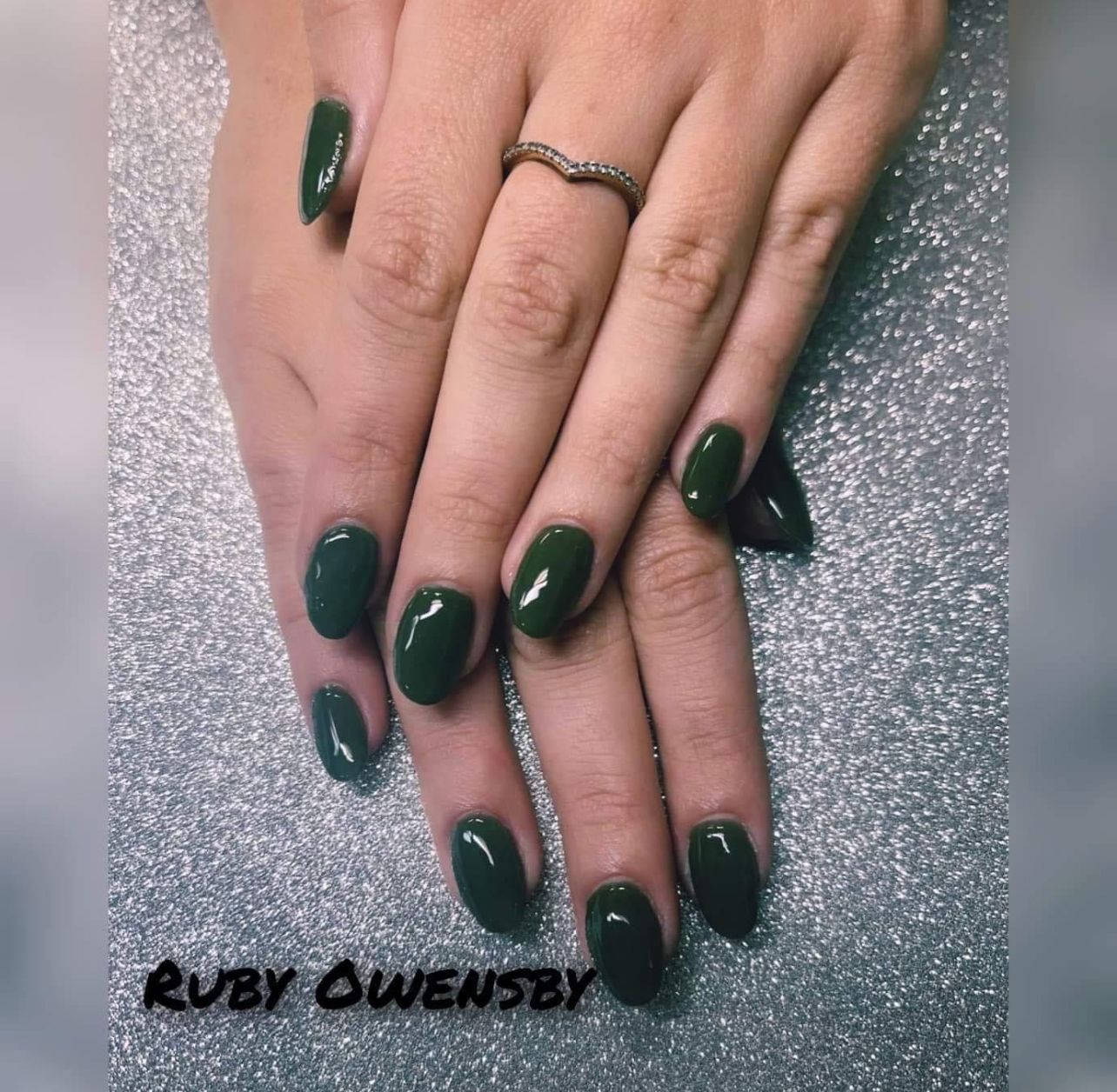 Dark green nails