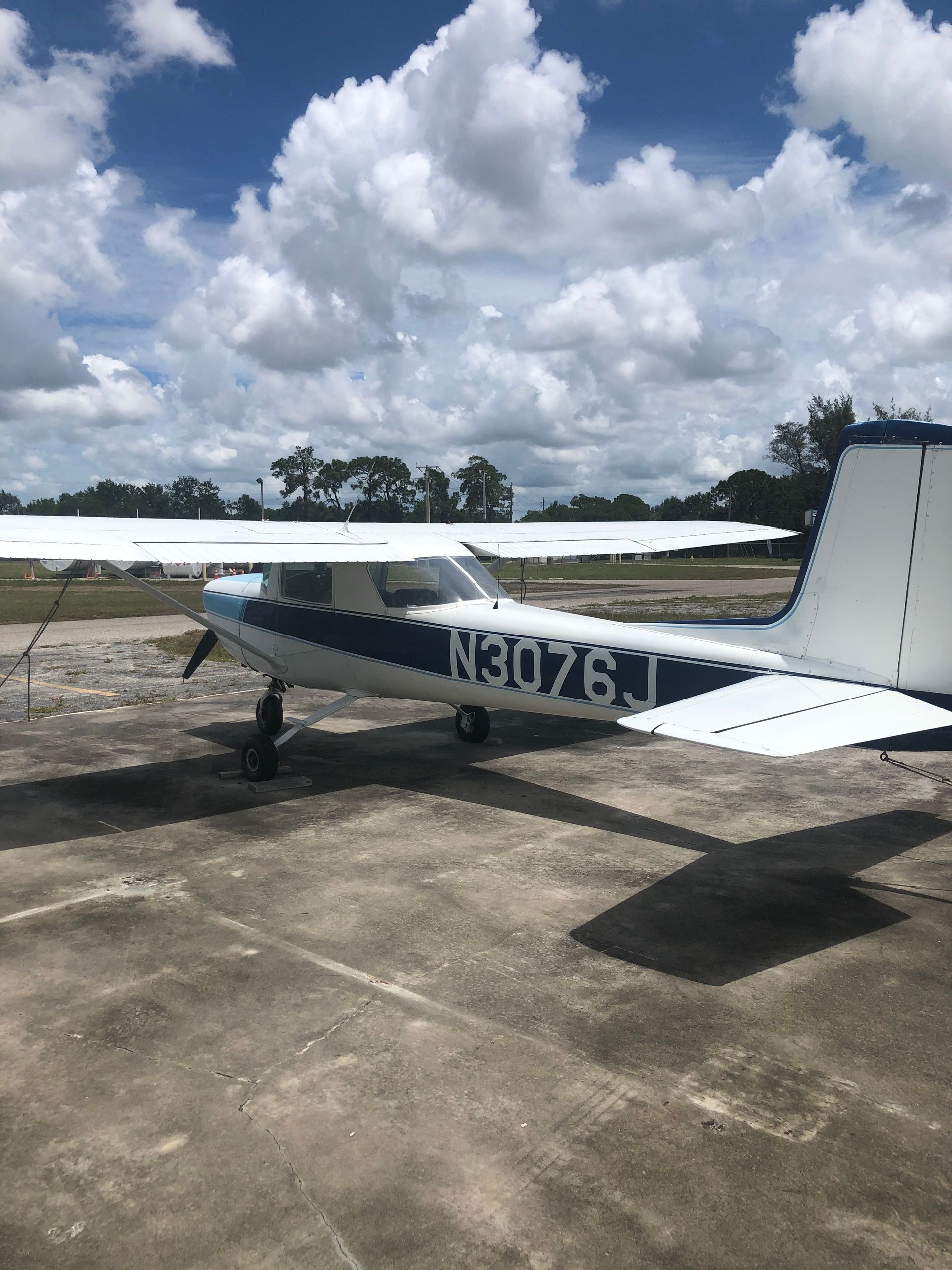 Beechcraft Duchess (BE76) Controller