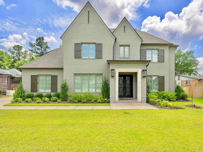 Neshoba, house exterior