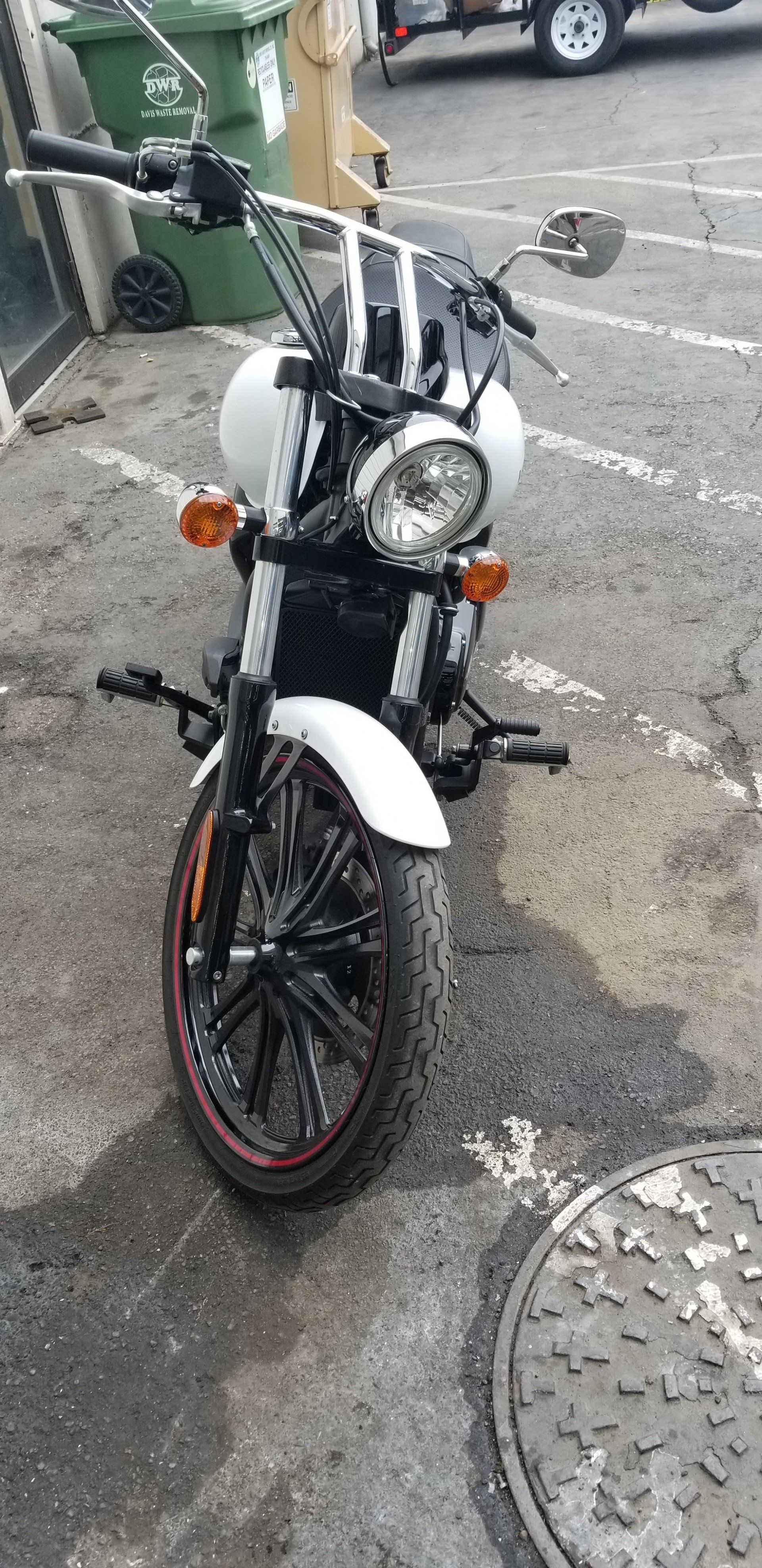2016 Kawasaki Vulcan 900 front