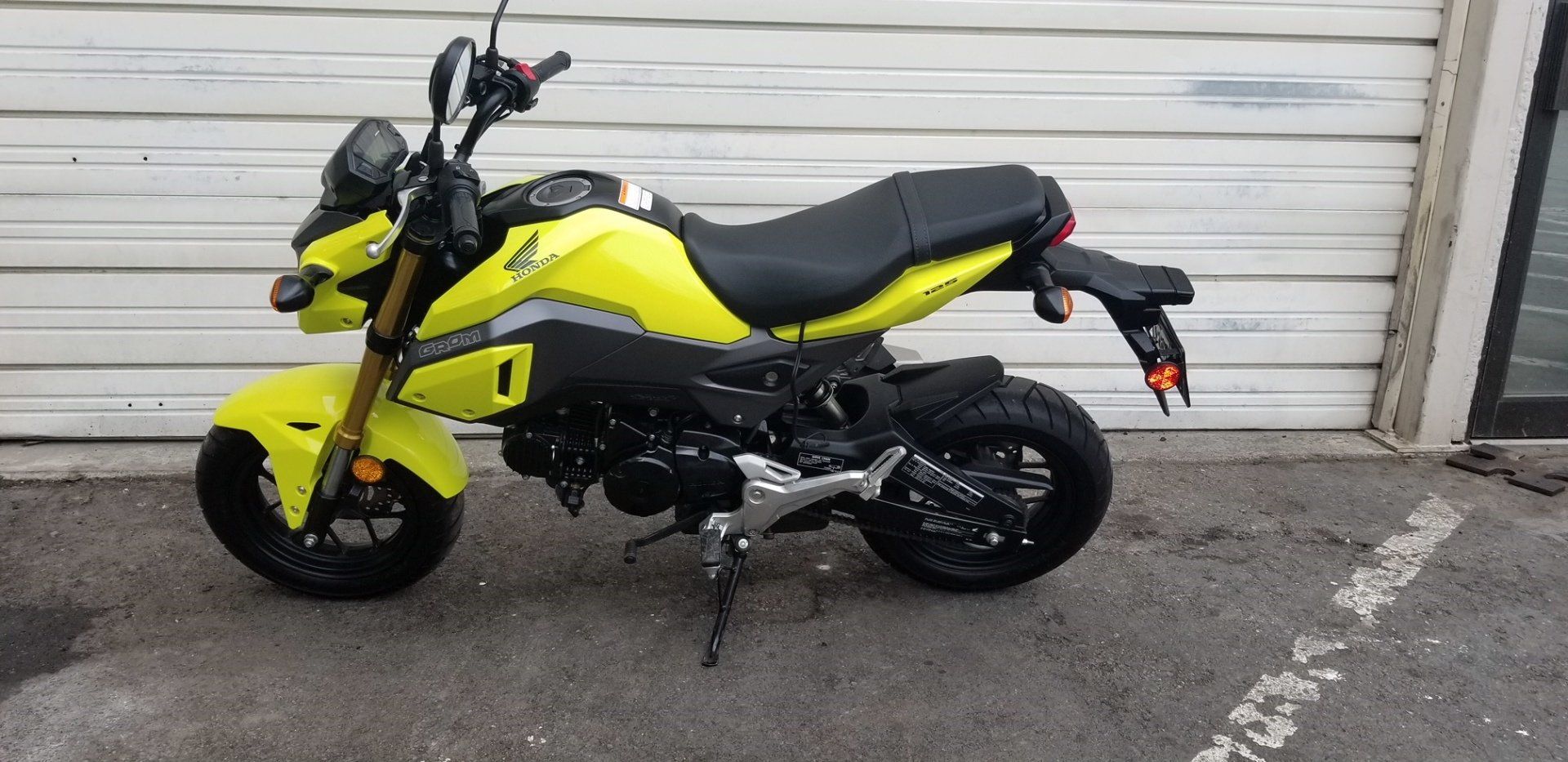 2018 Honda Grom 125 477 Miles $3,500 sideview right