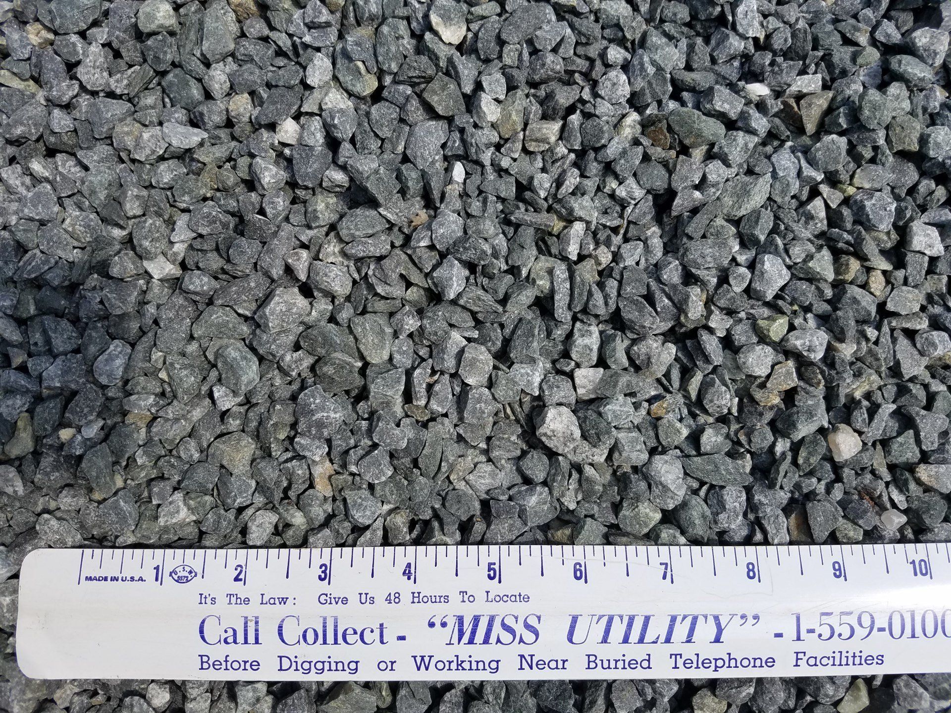 #8 GRAY STONE (3 - EIGHTHS INCH)