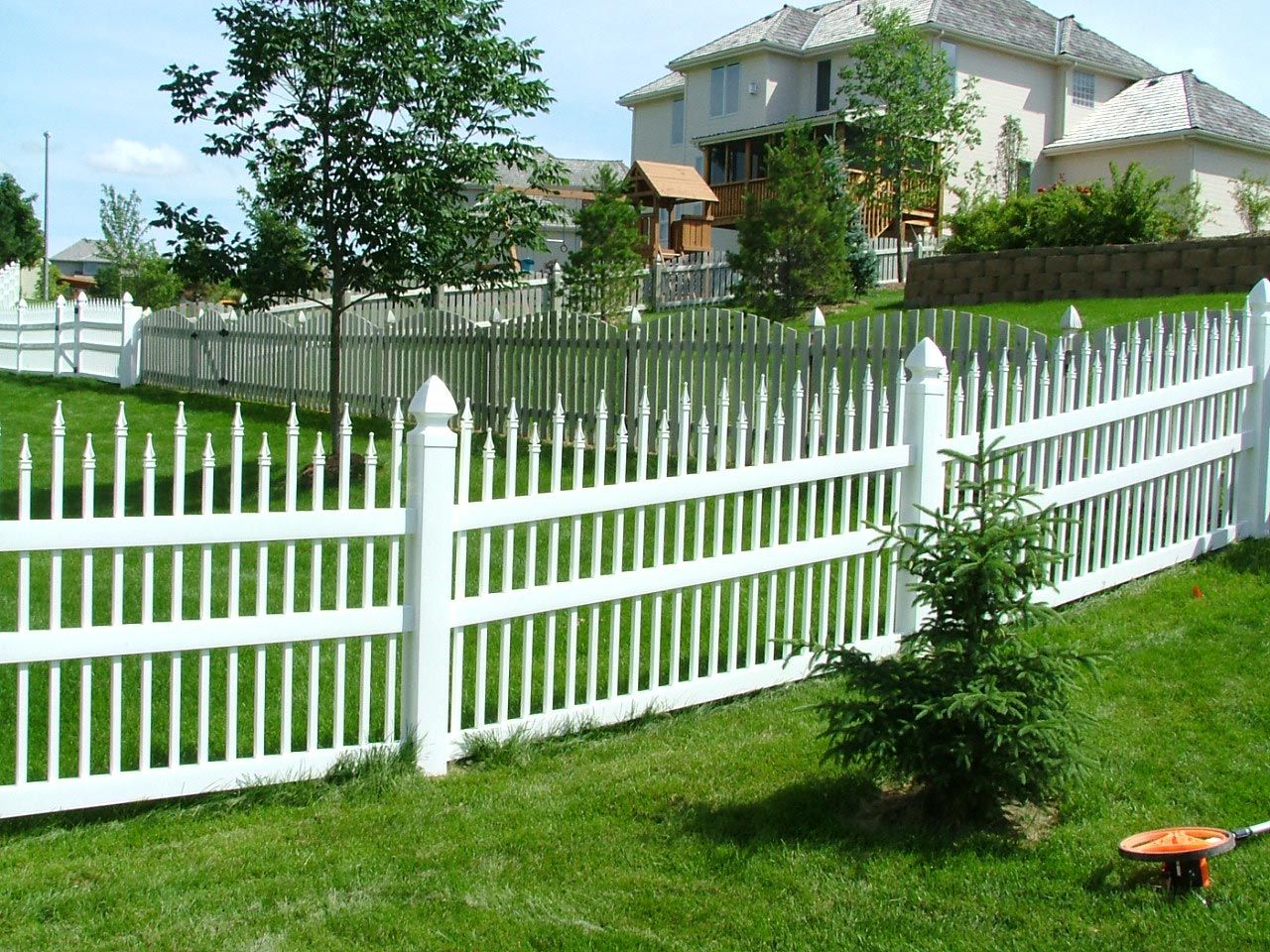 Dakota Fence & Deck Fence Contractor Papillion, NE Omaha, NE
