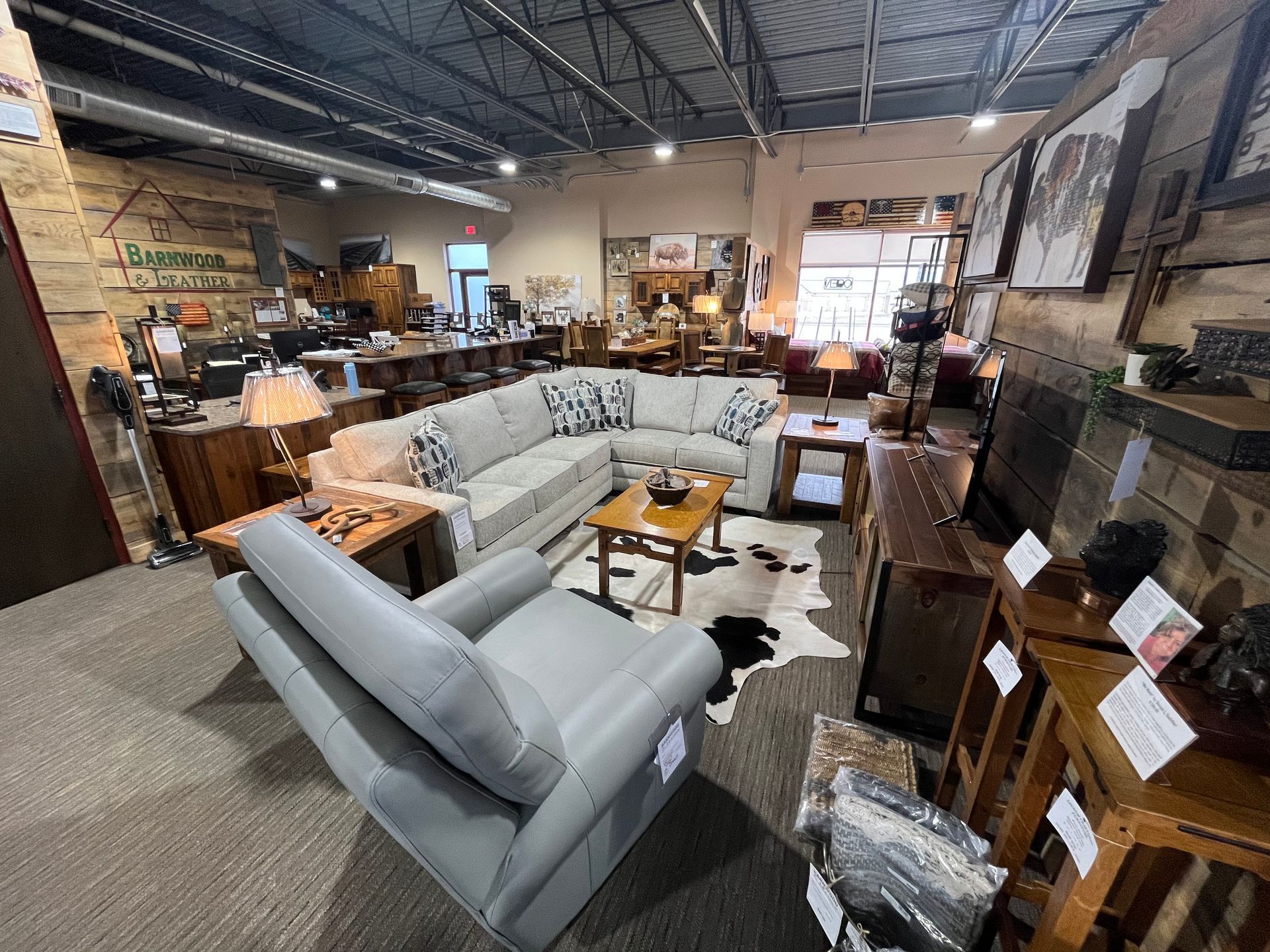 Custom Furniture Lincoln, NE Barnwood & Leather