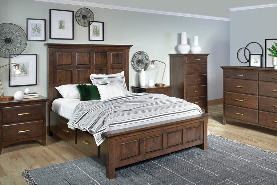 Custom Furniture Lincoln, NE Barnwood & Leather