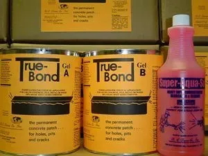 True Bonda gel containers and a pink Super Aqua bottle on a shelf.