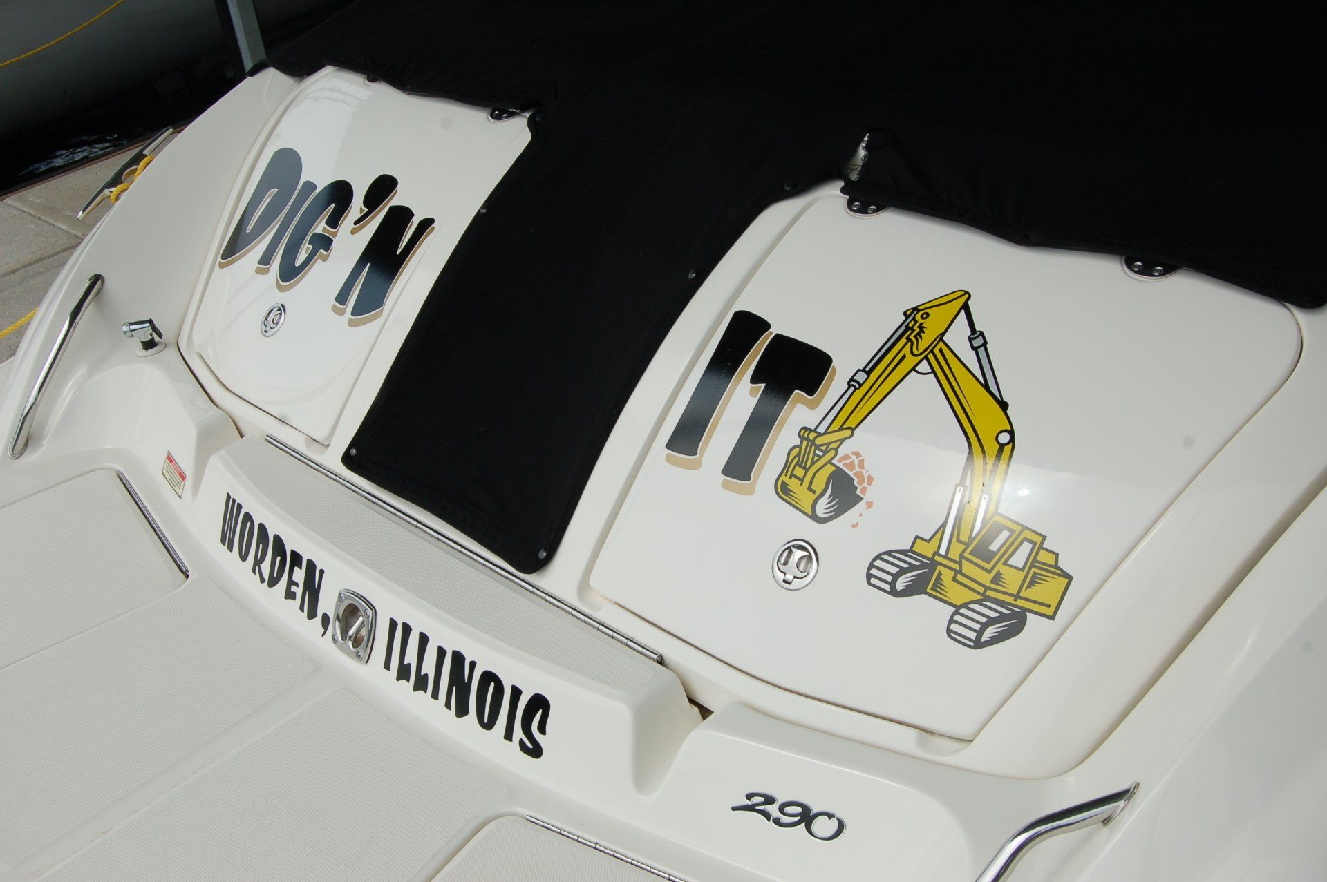 Vehicle graphics