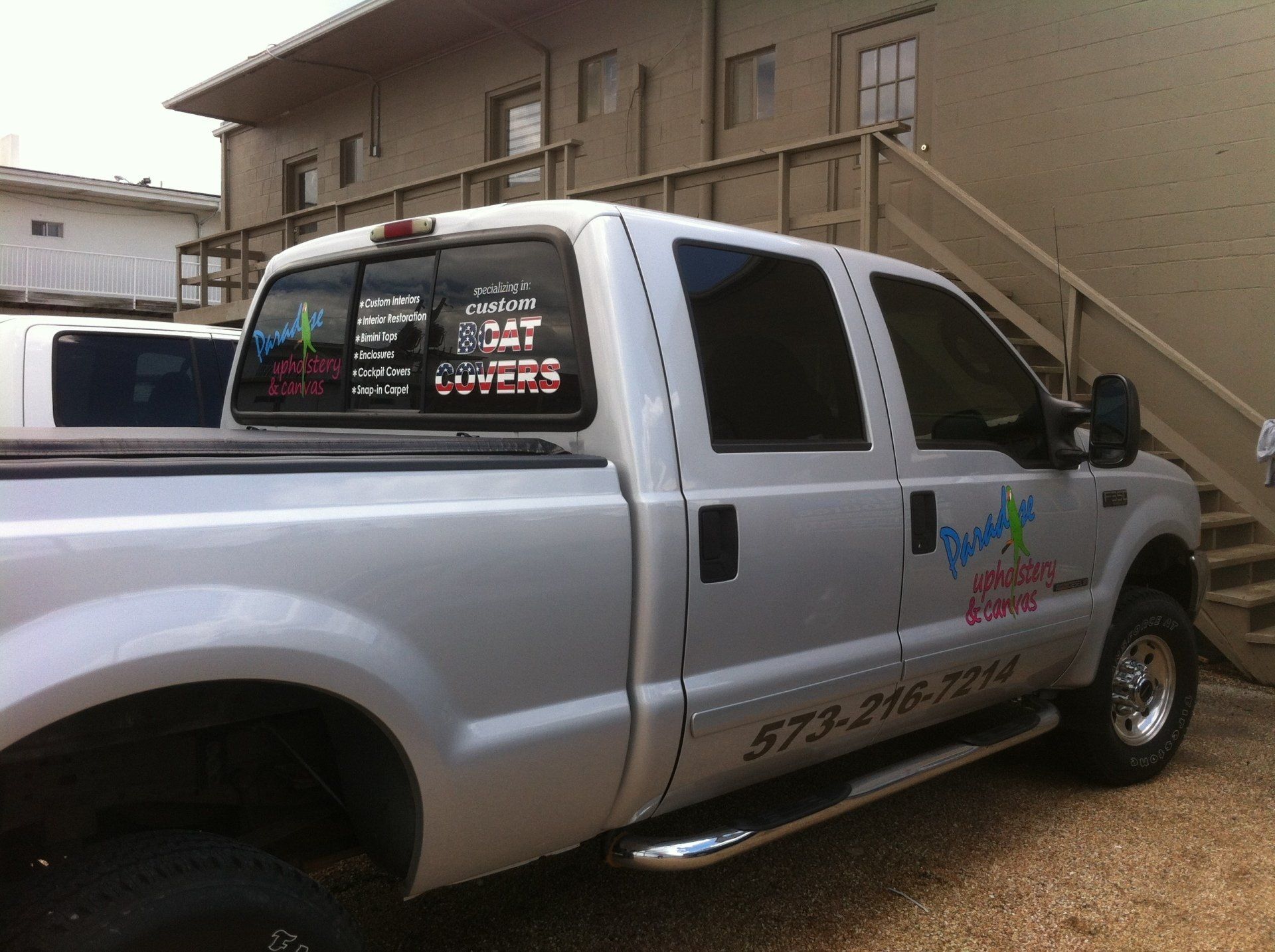 Vehicle graphics
