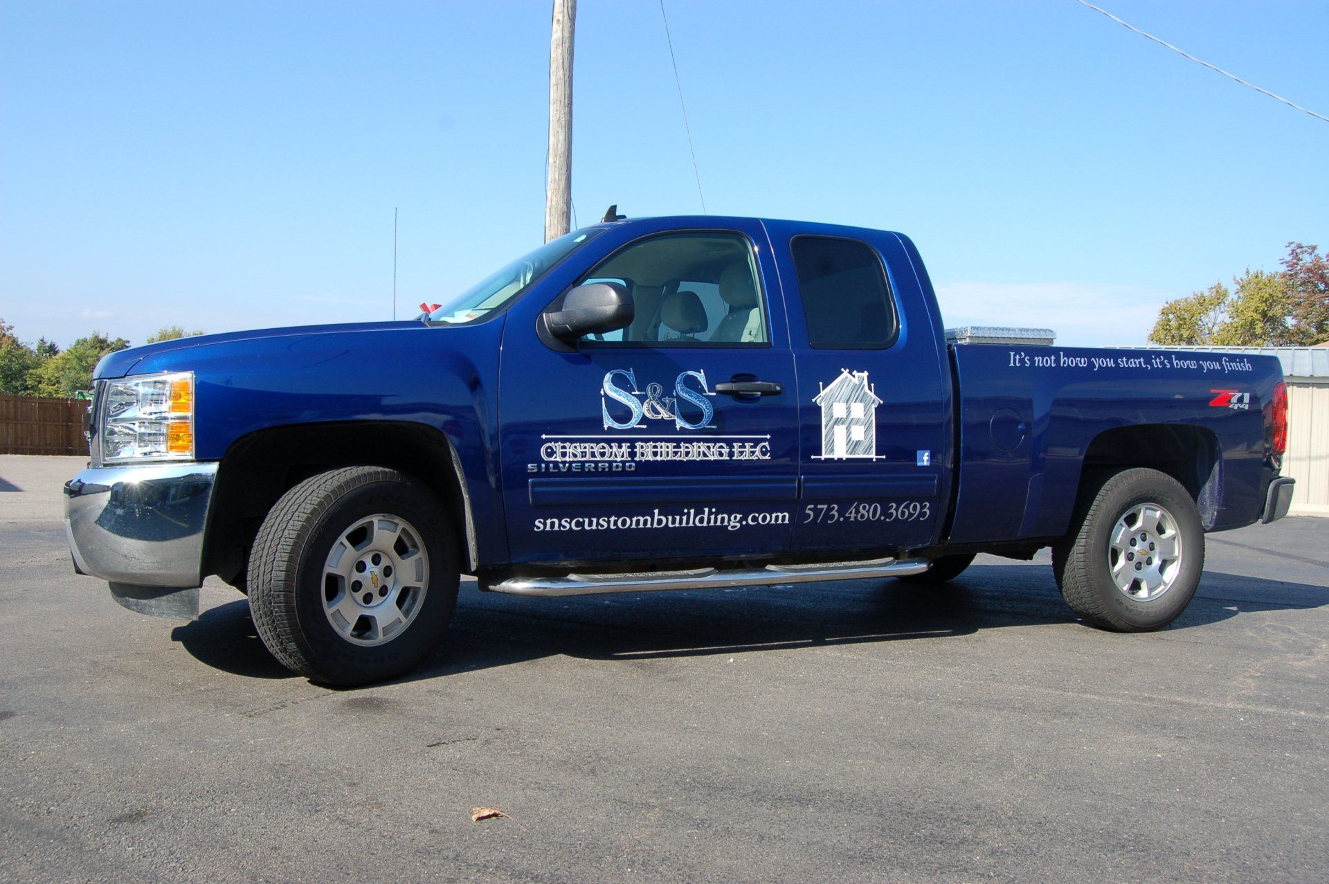 Vehicle graphics