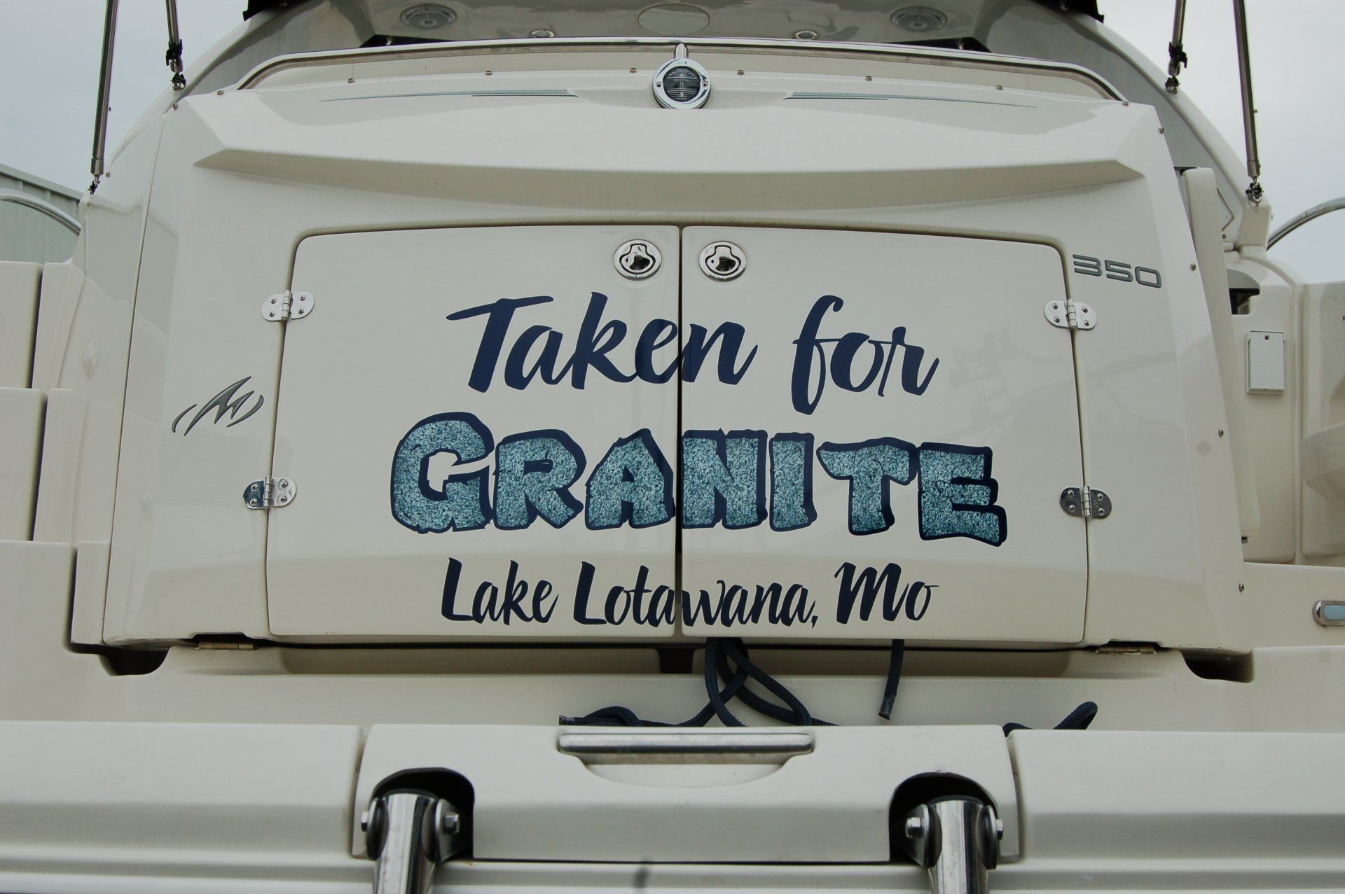 Vehicle graphics