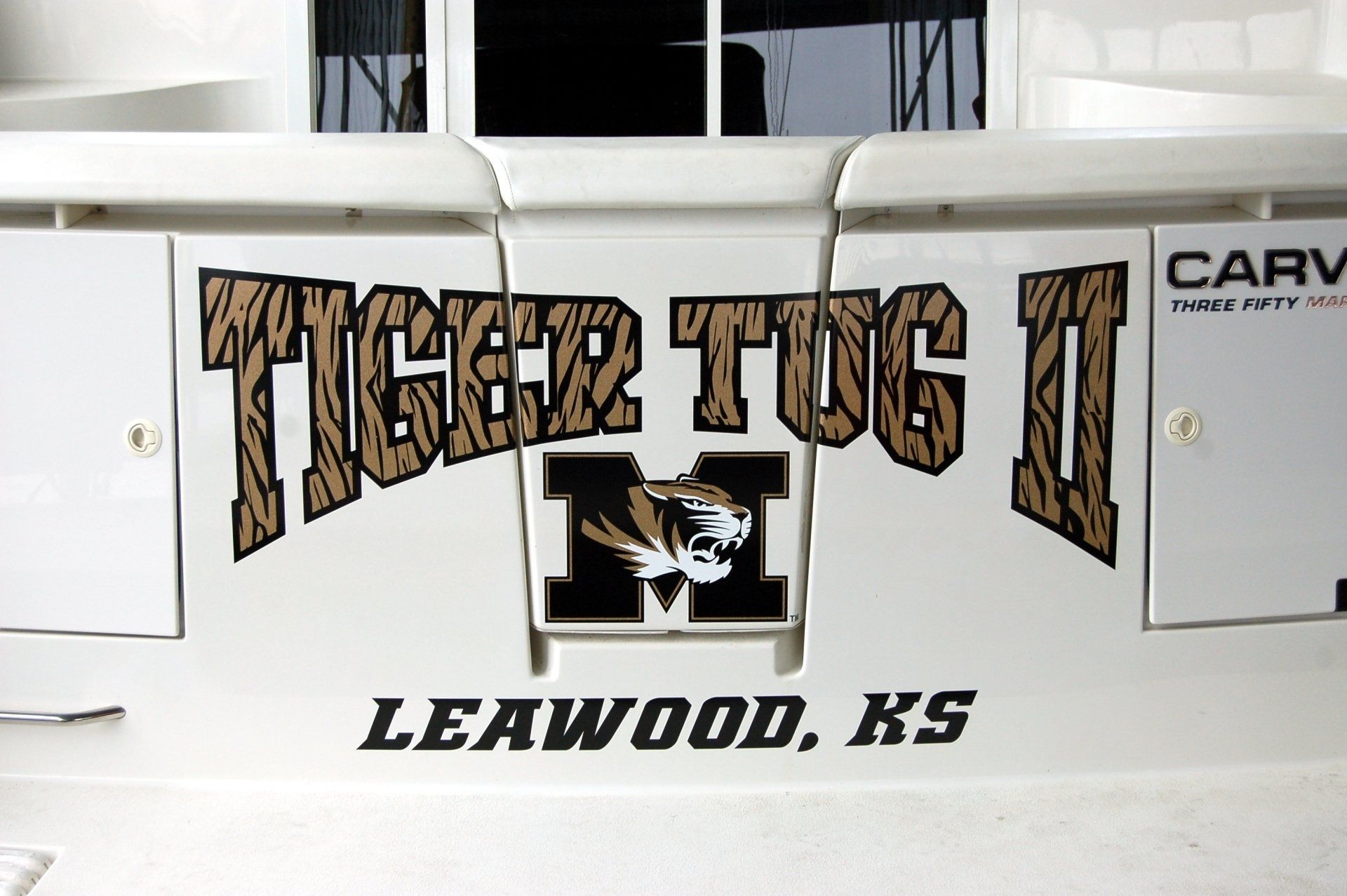 Vehicle graphics