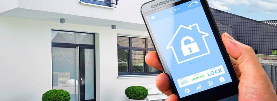 Smartphone-controlled home automation system