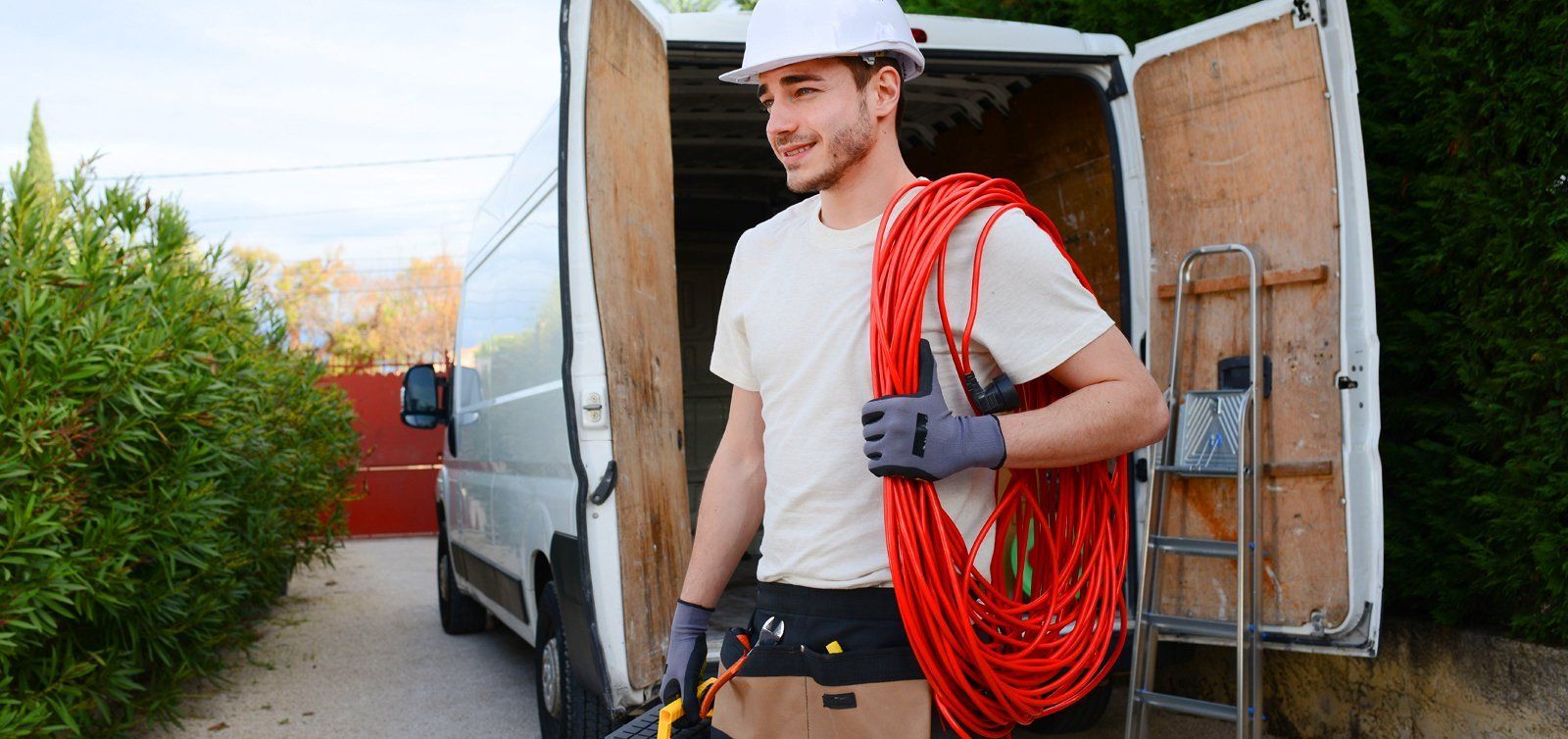 Full-service electricians