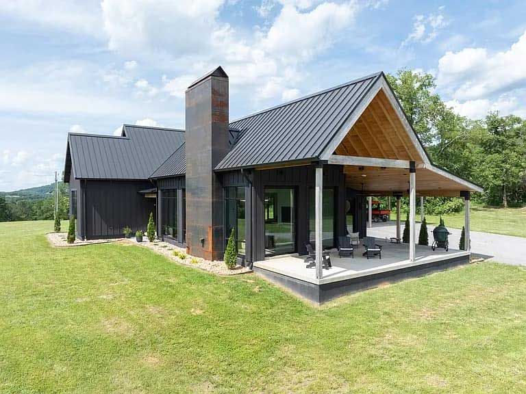 Holmes Custom Homes LLC