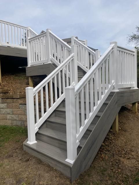 Stair vinyl railings