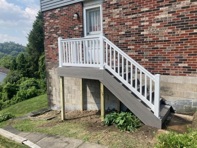 Stair vinyl railings