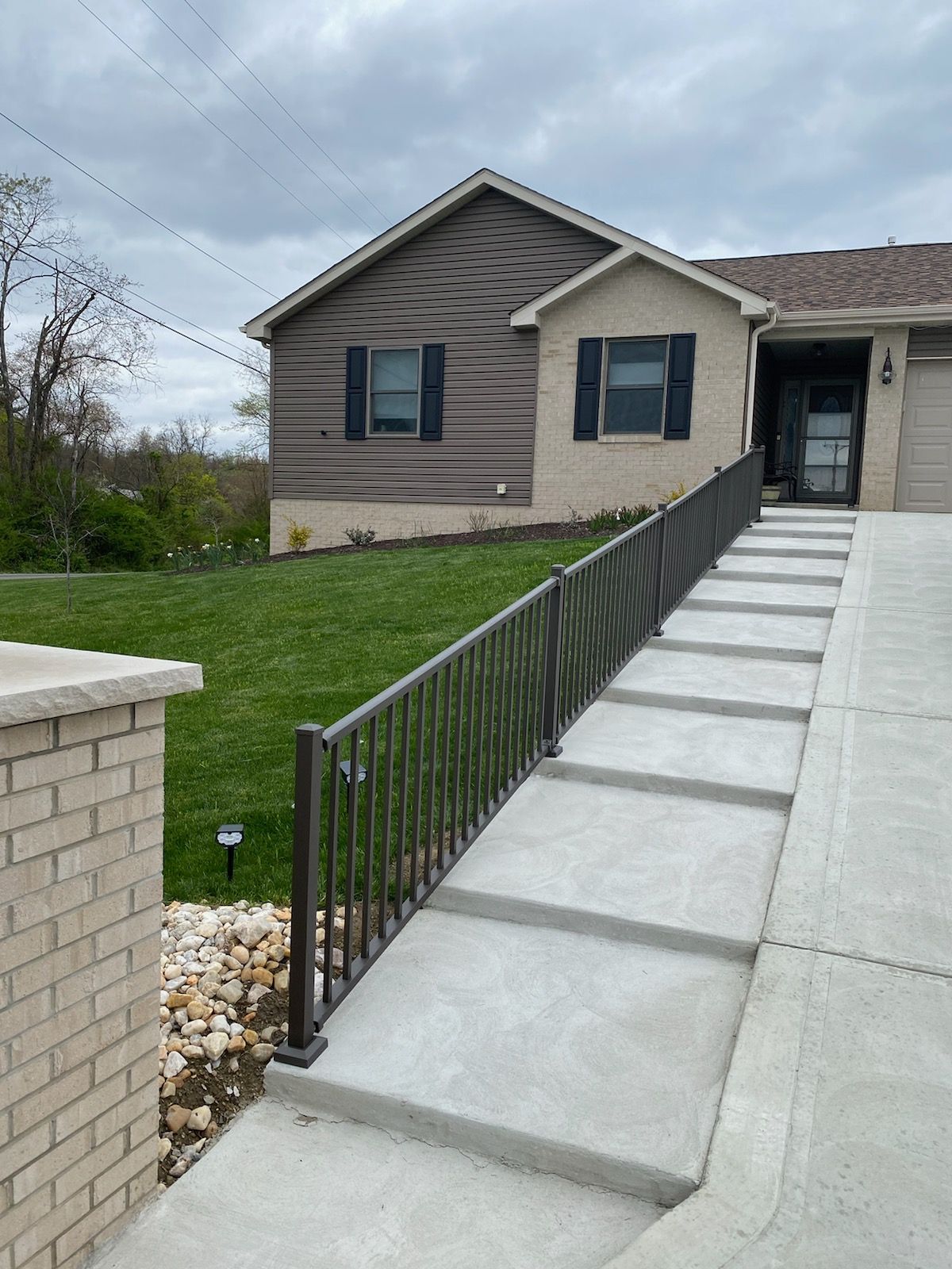 Stair aluminum railings