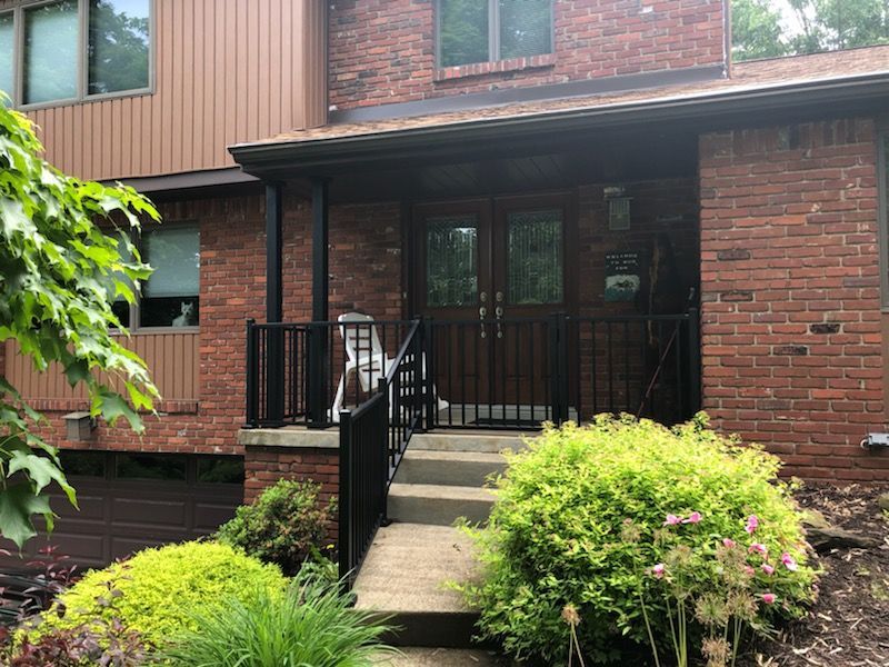 Porch aluminum railings