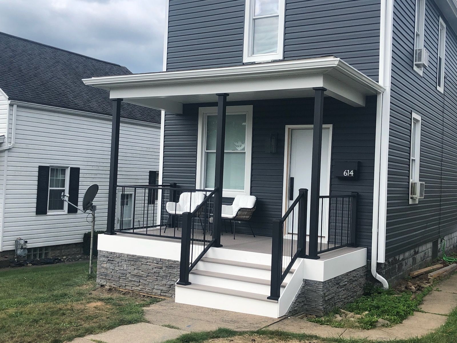 Porch aluminum railings