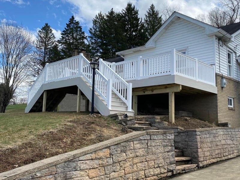 Porch vinyl railings