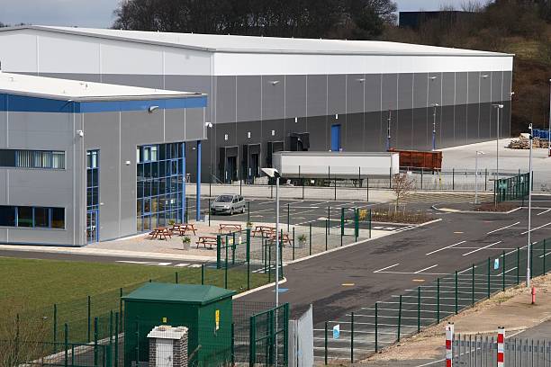 Commercial fencing services