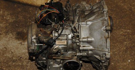 Auto parts car transmission