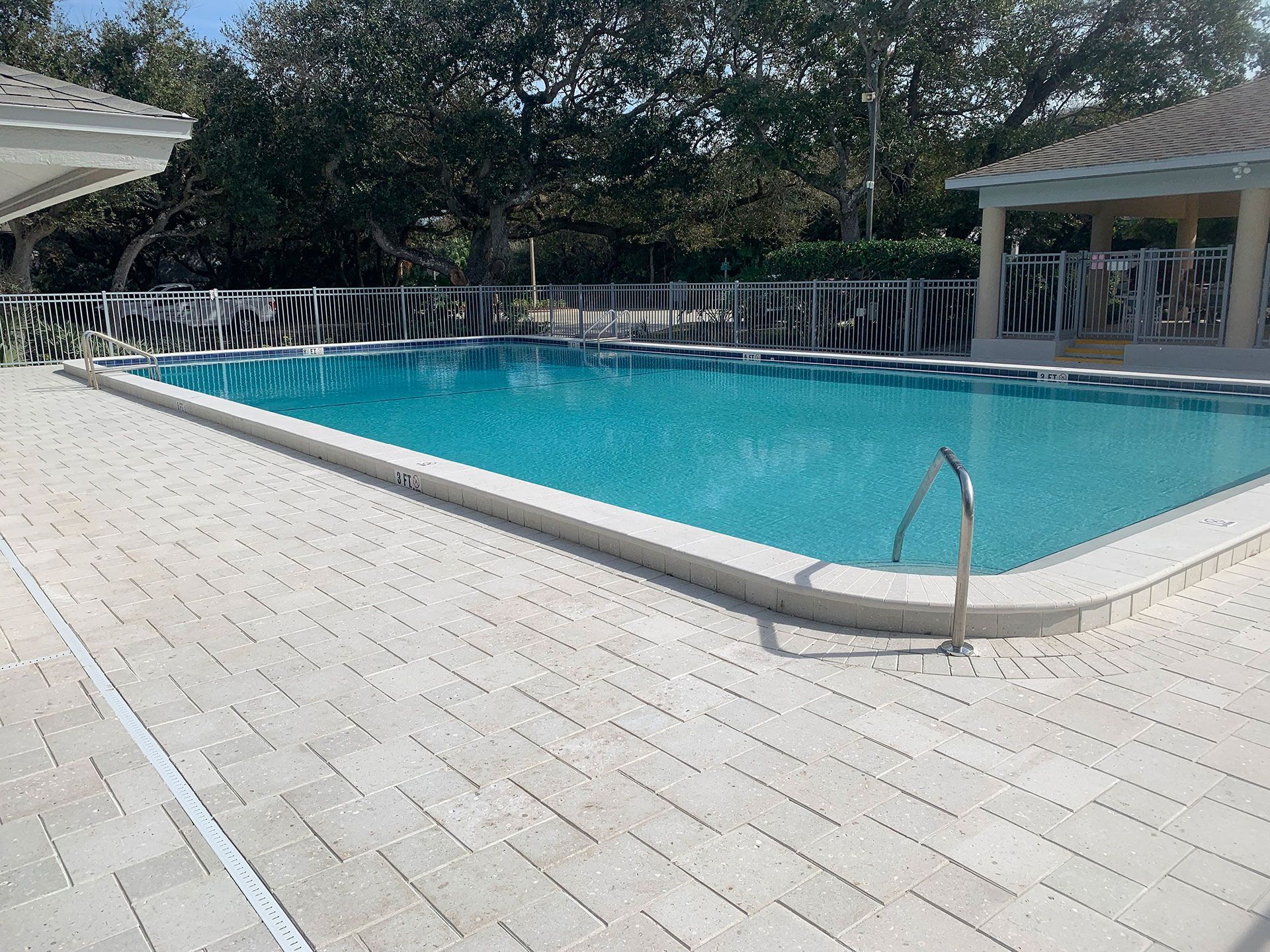 swimming pool with rounded corners