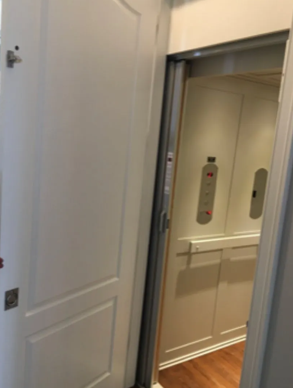 interior symmetry elevator room