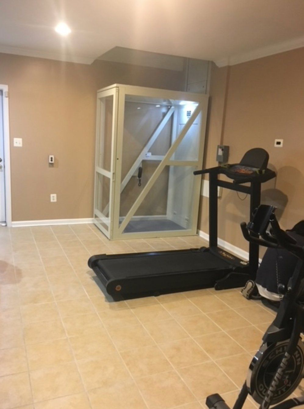 Residential elevator installation