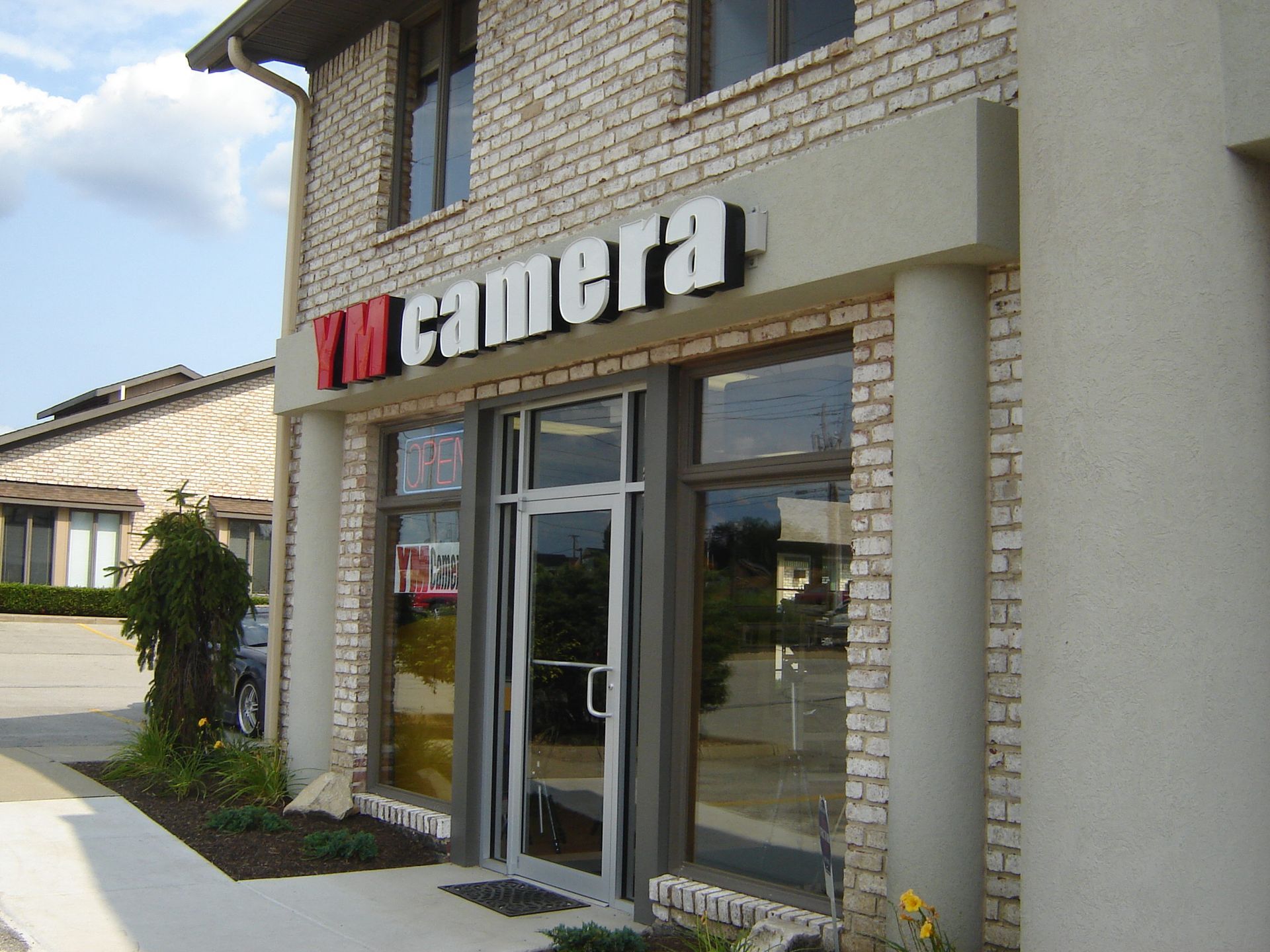 a brick building with the word camera on it