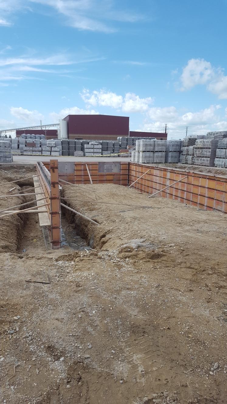 concrete foundation set-up