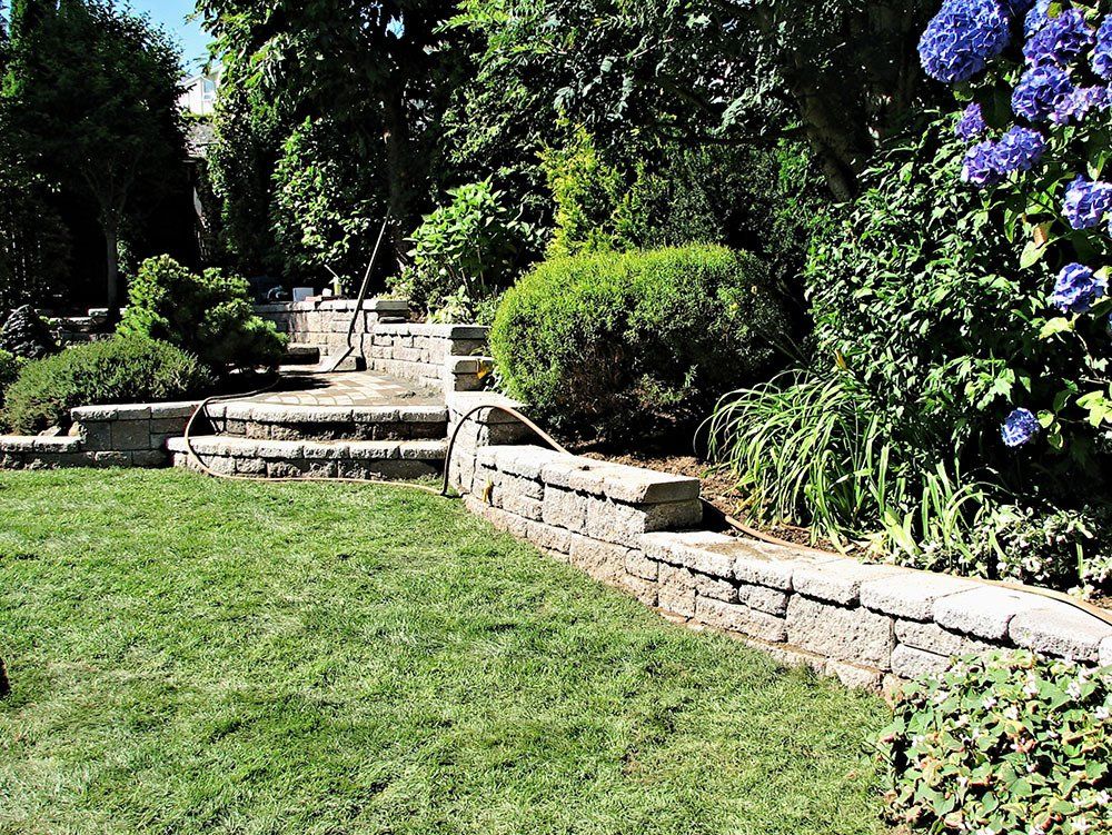 Retaining walls