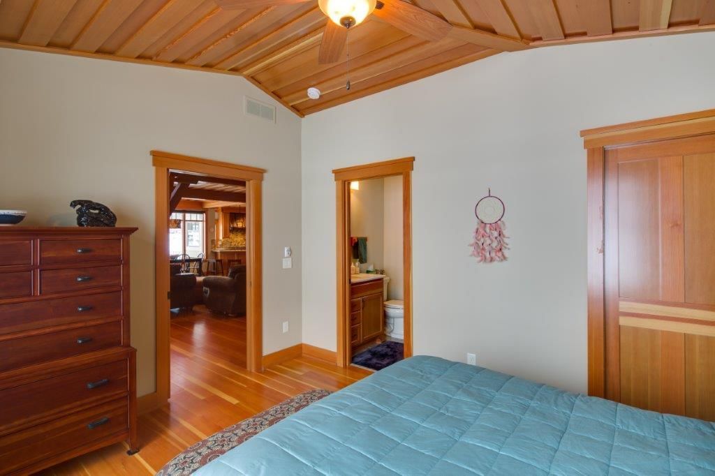 Spacious bedroom area