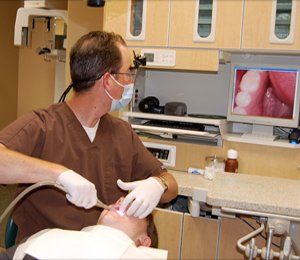 健康・医学  DENTIST PROFESSIONAL 4 Meet Dr. Bronson | Bronson Dental