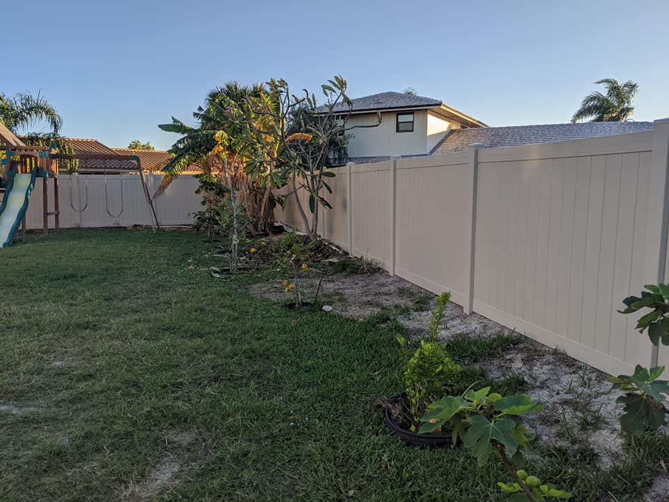 vinyl fence