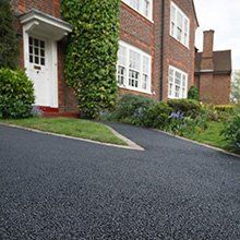 Residential asphalt paving