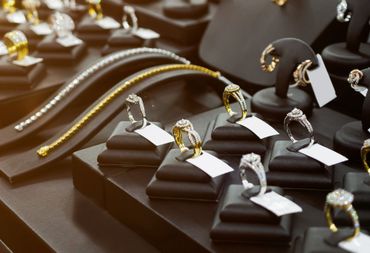Gold and silver jewelries