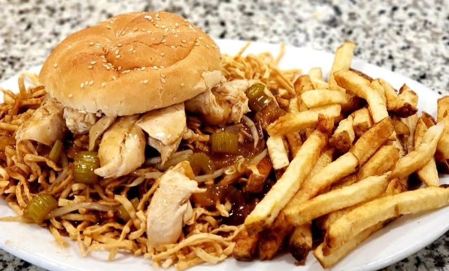 Chow mein Sandwhich