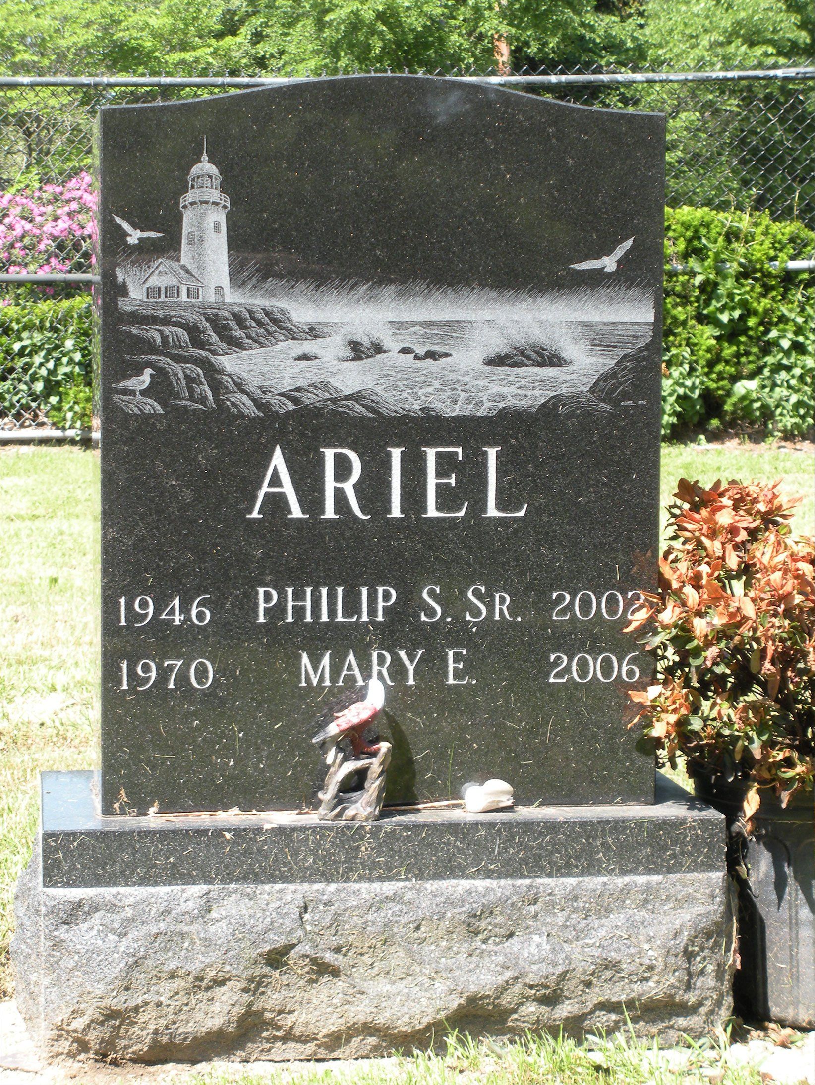 Custom monument design