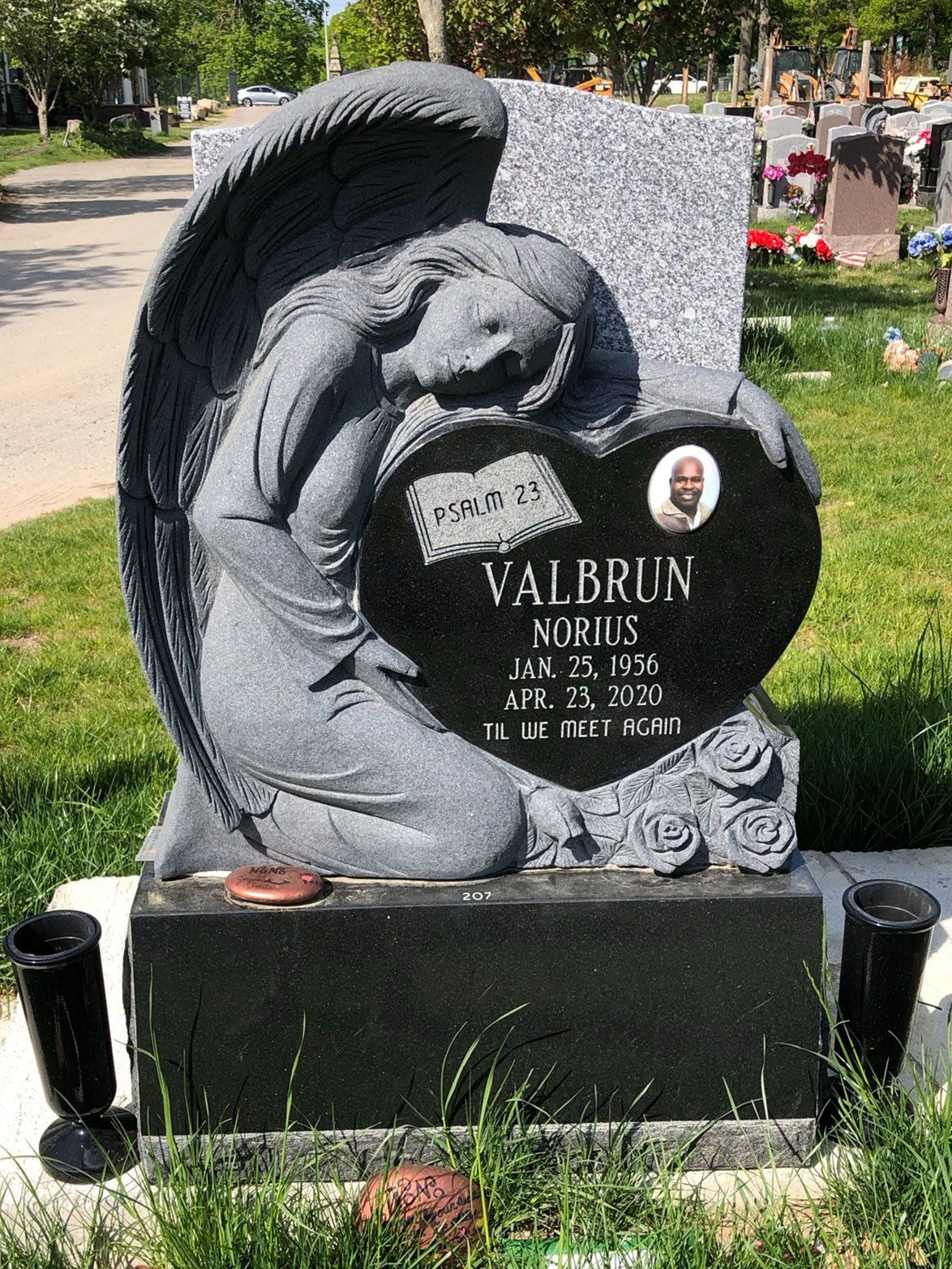 Custom monument design