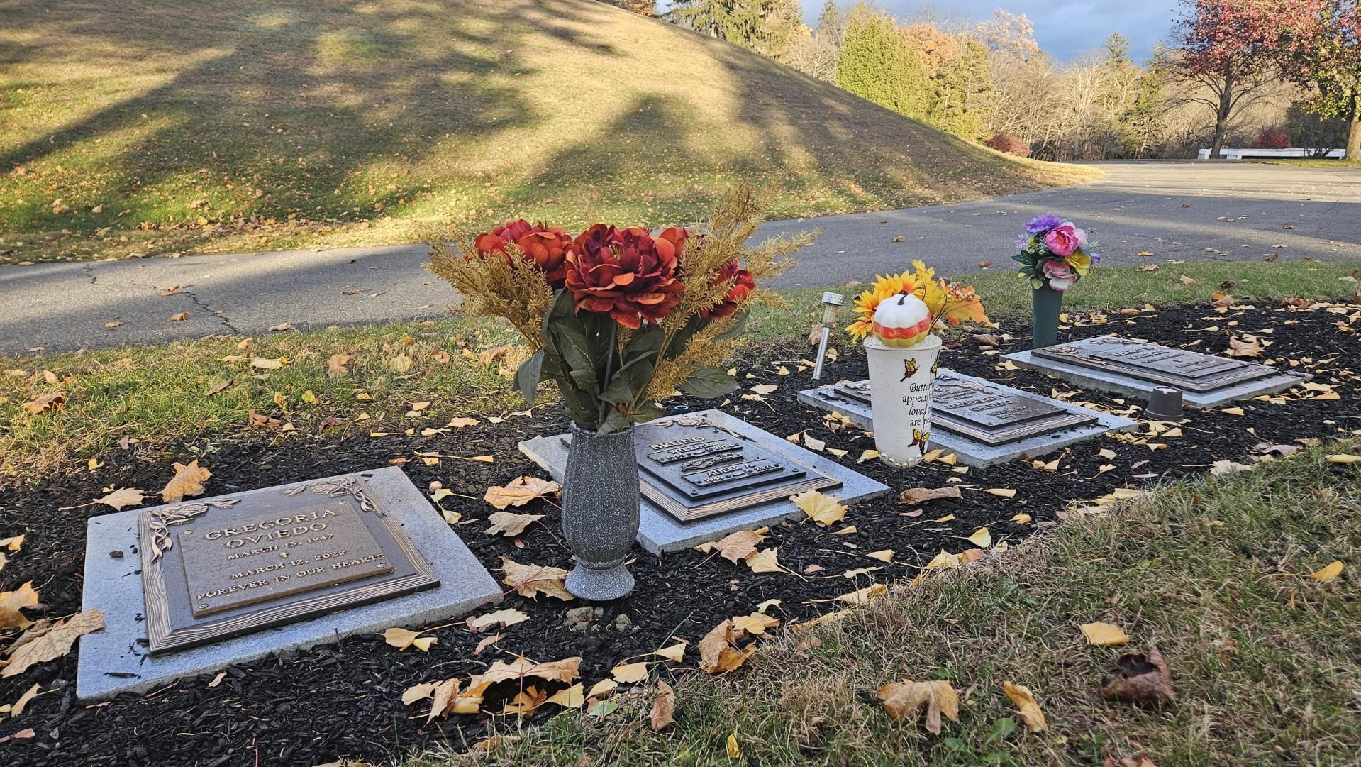Cedar Hill Cemetery & Mausoleum