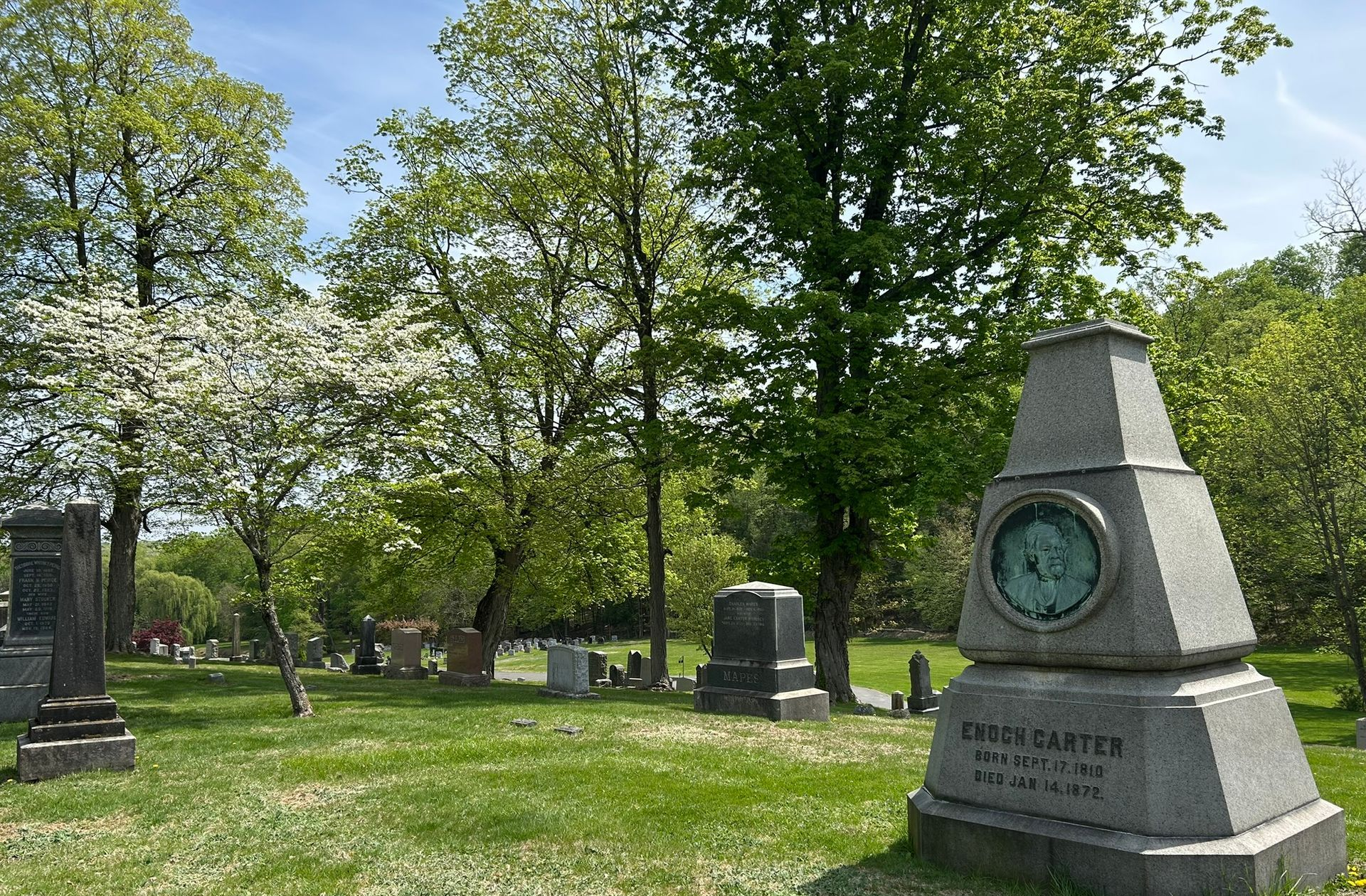 Cedar Hill Cemetery & Mausoleum