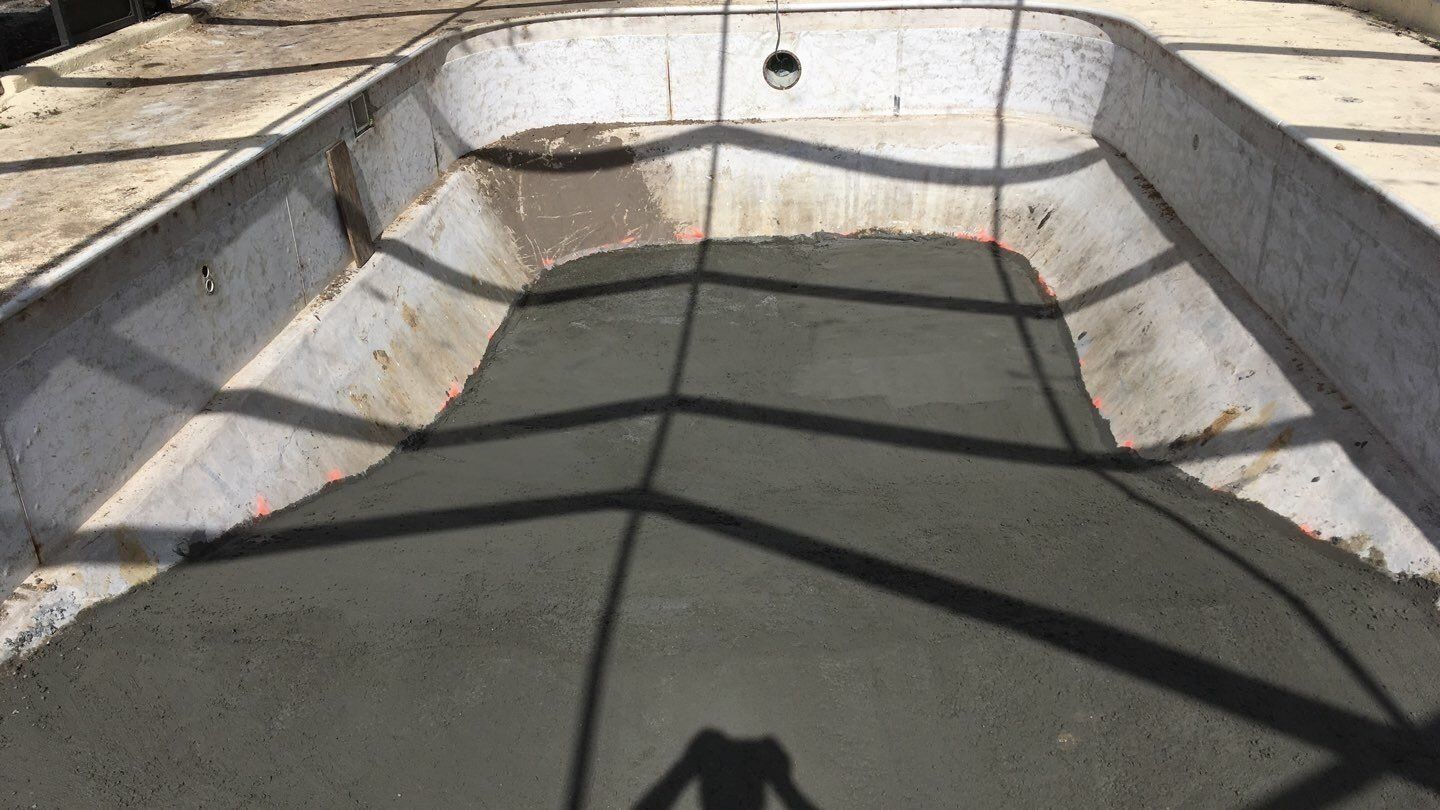 B & L Pool Resurfacing image