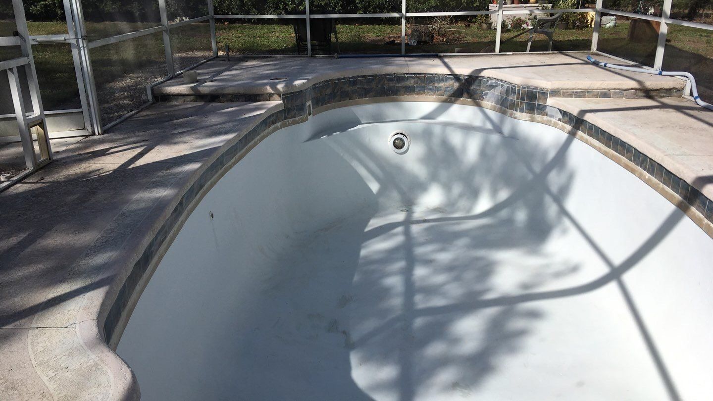 B & L Pool Resurfacing image