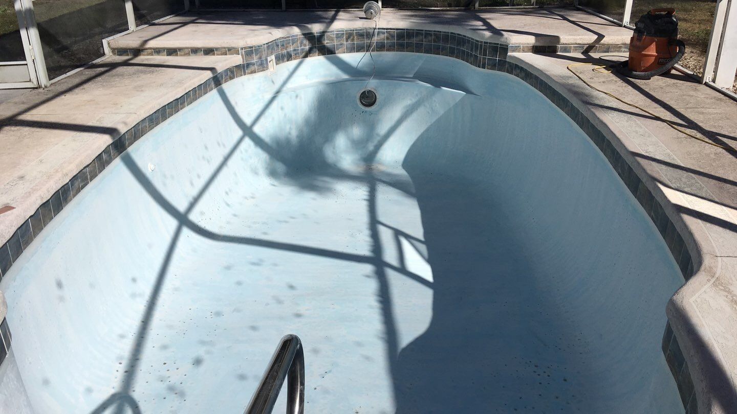 B & L Pool Resurfacing image