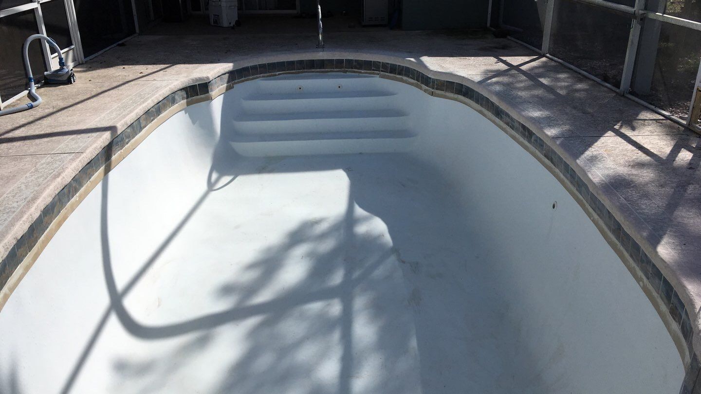 B & L Pool Resurfacing image
