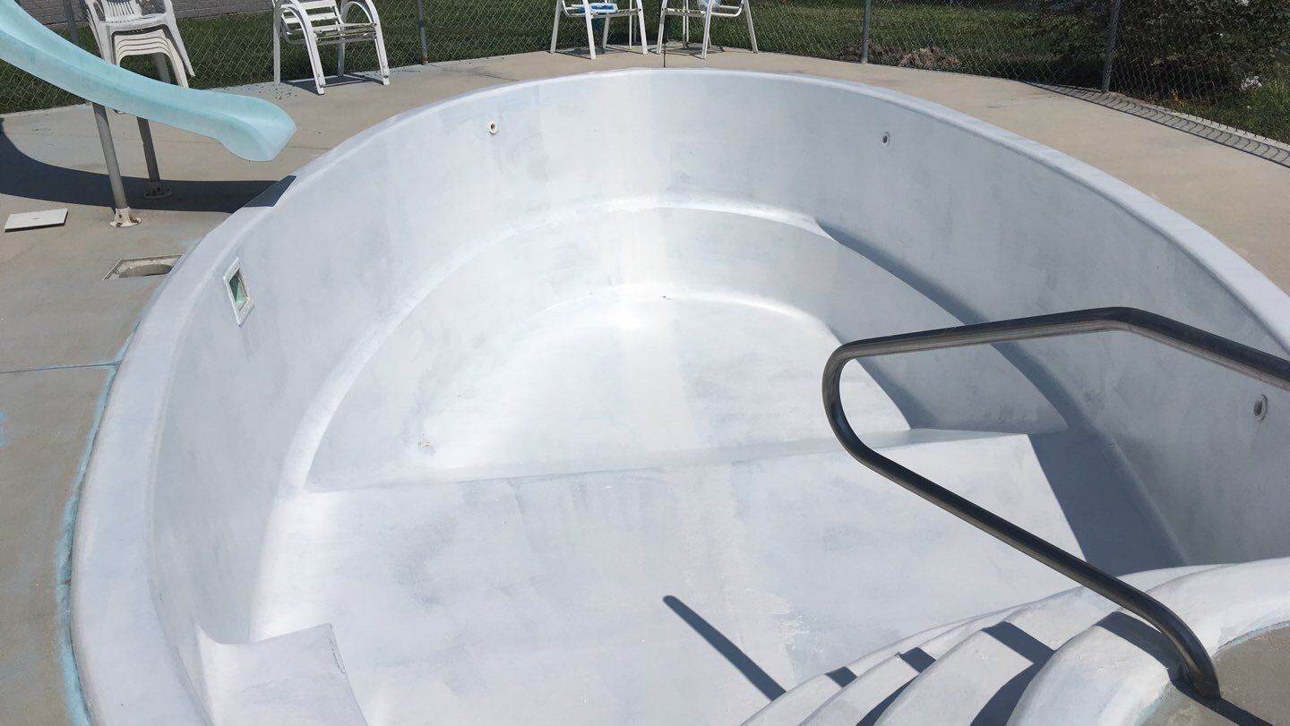 B & L Pool Resurfacing image