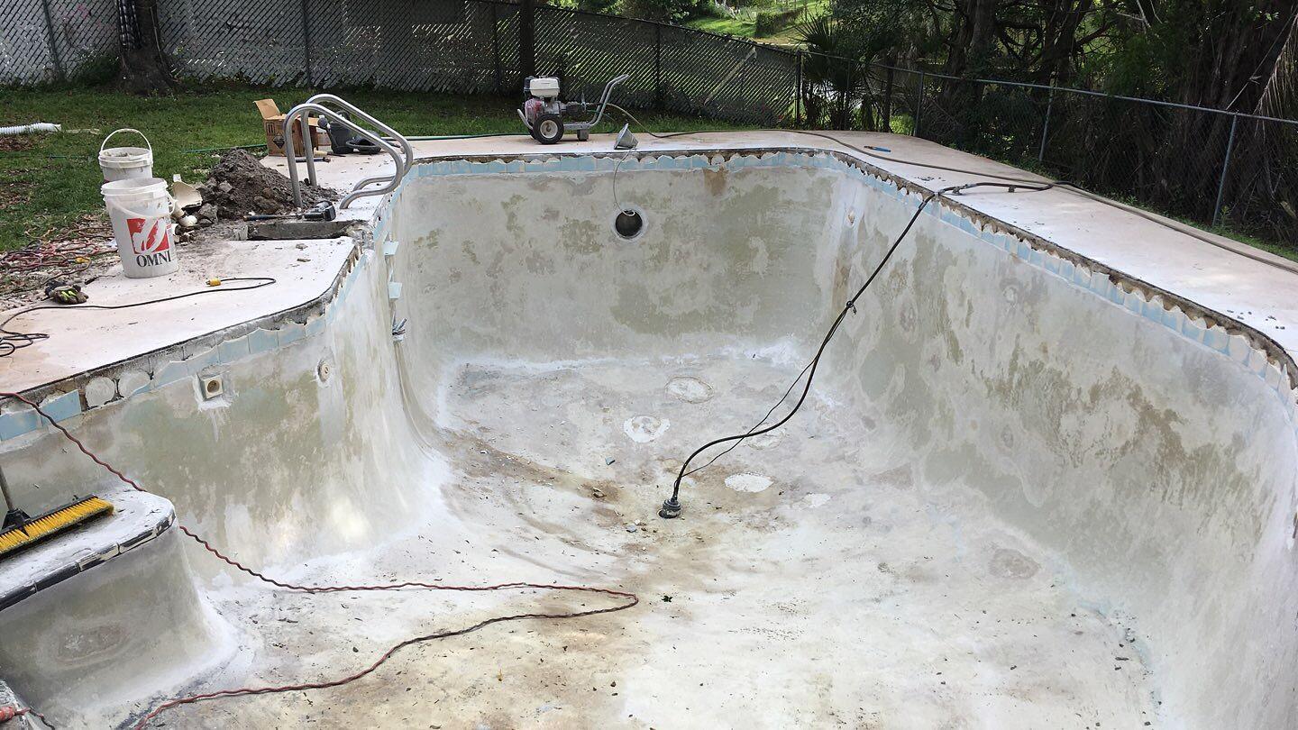 B & L Pool Resurfacing image