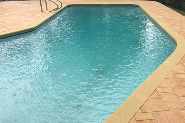 exposed aggregate pool